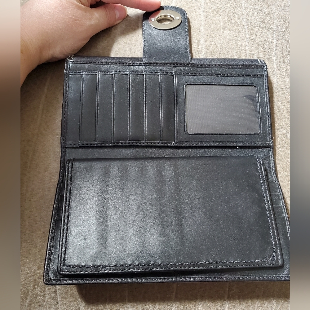 Coach Silver and Black Turnlock Leather Checkbook Wallet Unused With Tags - Picture 7 of 13